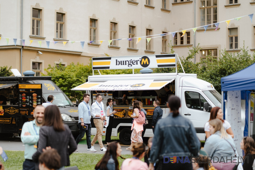 Dunaszerdahelyről indul a Kárpát-medencei street food show