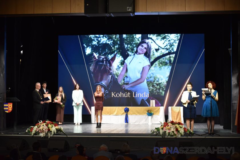 Polgármesteri emléklapot kapott Kohút Linda