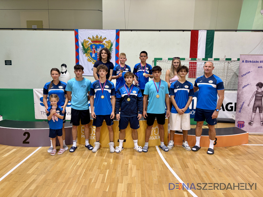 A klub felvétele Öt éremmel rajtolt a Gaál Wrestling Team a nyári felkészülés után