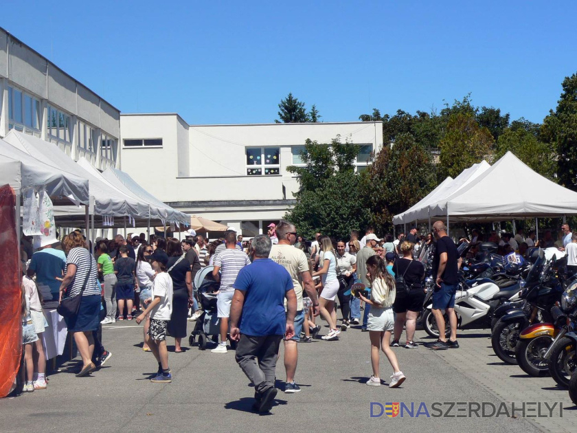 Sikeres családi szombat a Vámbéry Ármin Alapiskolában