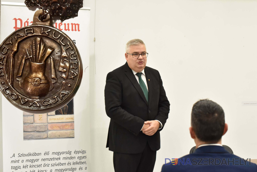 Karaffa Attilát a Magyar Kultúra Lovagja elismeréssel tüntették ki