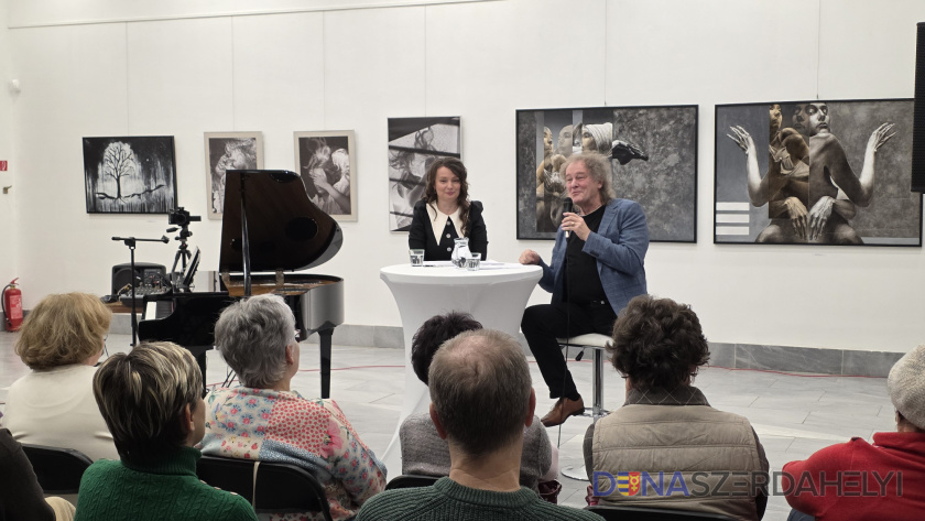 Zenével átszőtt életút – Érsek Rezsővel indult el a Dunaszerdahelyi Polgári Pont beszélgetőestjeinek sorozata Dunaszerdahelyen