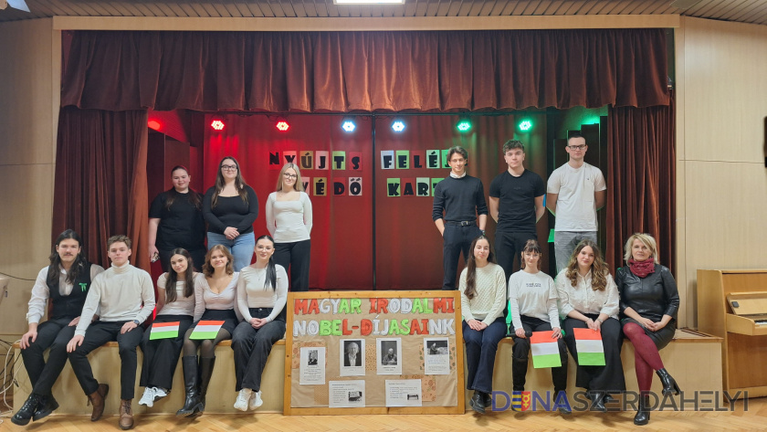 dunaszerdahelyi Vidékfejlesztési Szakközépiskola és Középfokú Sportiskola Magyar kultúra napja új fények között