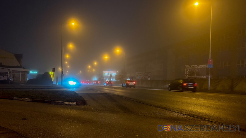 Szerdán is folytatódik az erősen ködös időjárás (Rózsár Vince felvétele) Még szerdán is kell köddel számolni