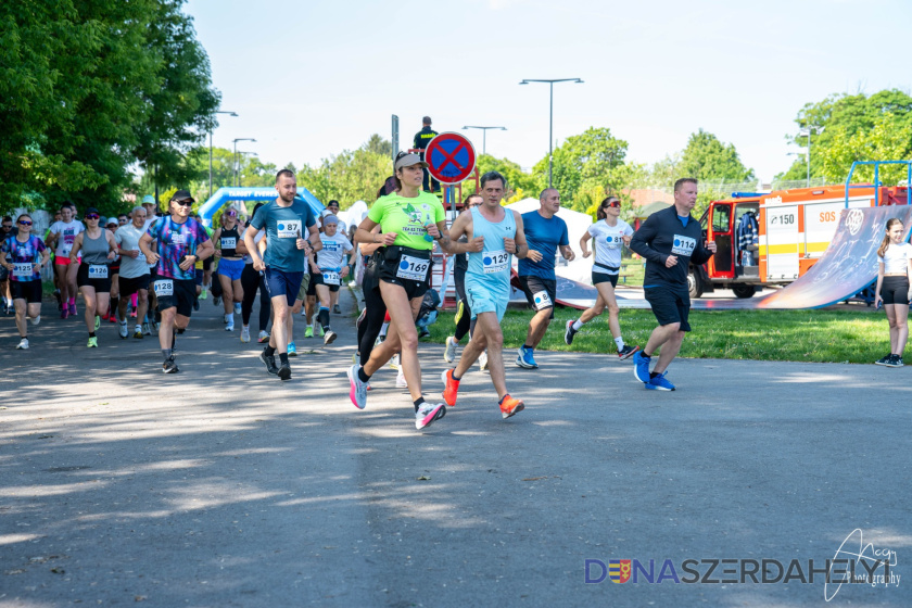 A közösség ereje győzött a vasárnapi futóversenyen