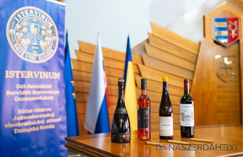 Mesto podpísalo zmluvy s vinárstvami ocenenými titulom „Víno mesta Dunajská Streda 2026“