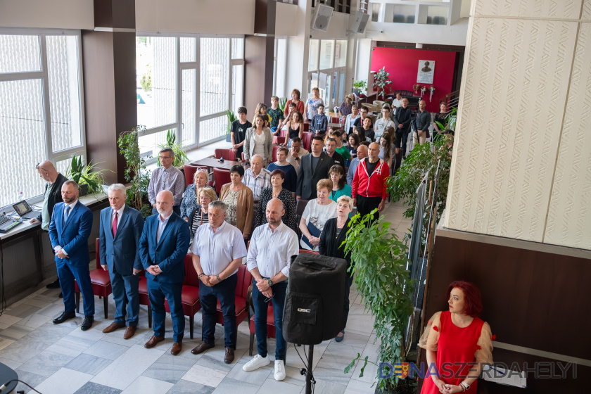 A háború áldozatai nemcsak adatok, hanem figyelmeztető jelek a jövőnek