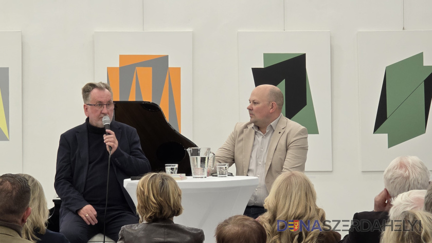 „Meg kellett szerveznem önmagamat” – Hodossy Gyula volt a Dunaszerdahelyi Polgári Pont vendége