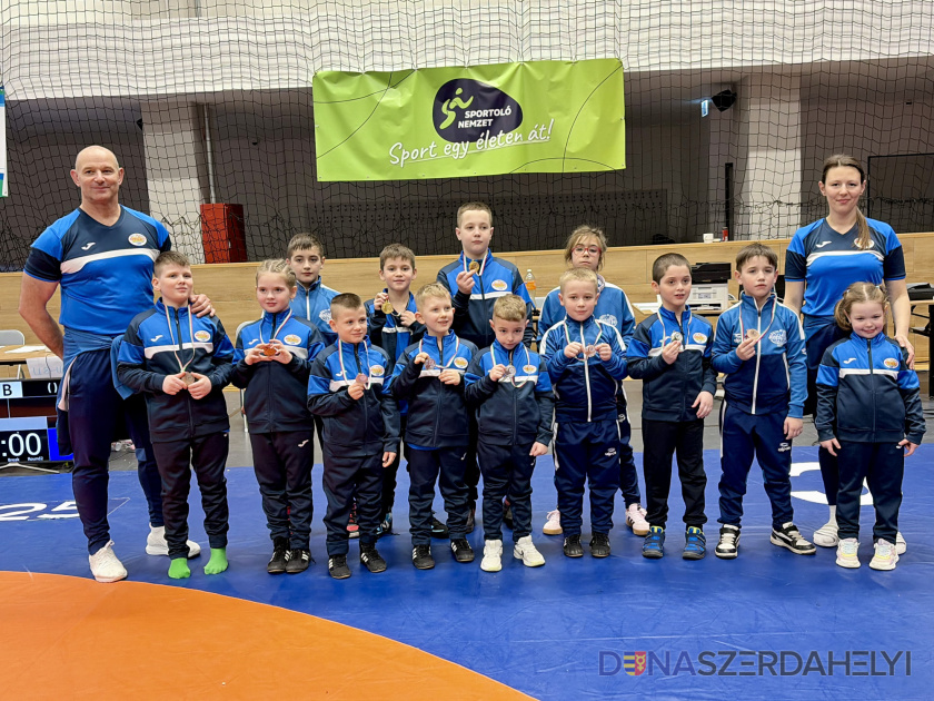 A klub felvételei Újabb sikeres versenyhétvégét zárt a Gaál Wrestling Team