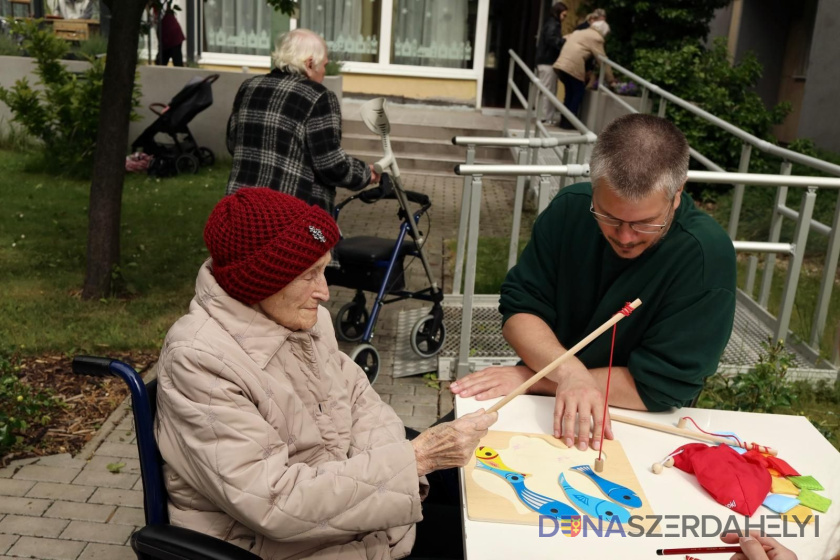 Kapcsolódjon be a jó ügybe: megkezdődött a jelentkezés a 2026-os Önkéntesség Hete programra