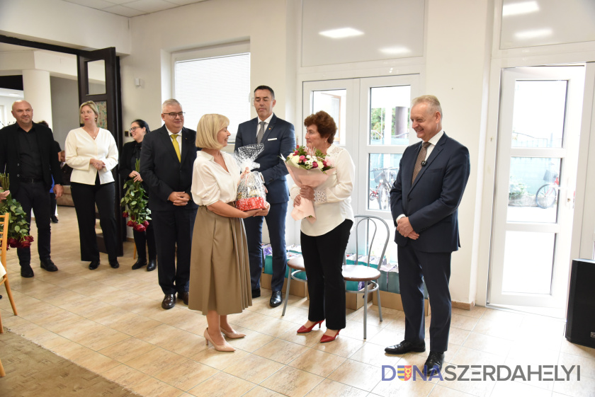 Nagy Attila felvételei Tisztelettel és hálával köszöntötték a szépkorúakat