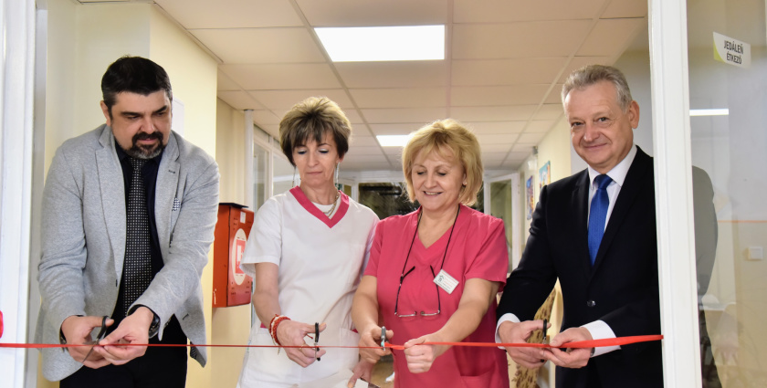 Megújult a nyugdíjasotthon ételkiadója és ebédlője
