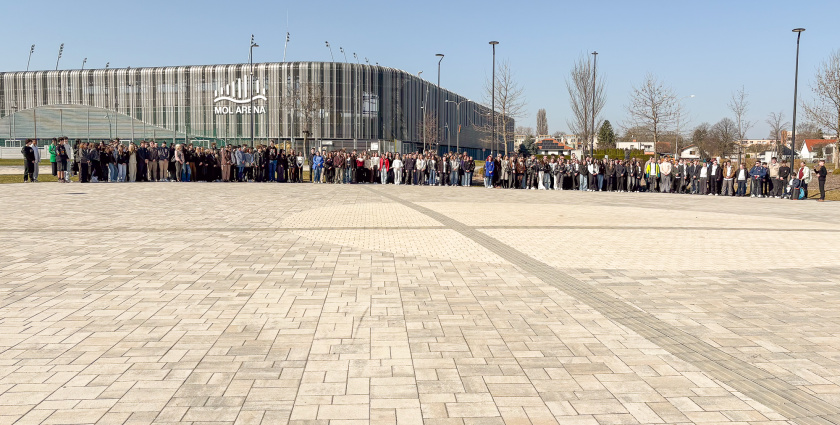 Kétszáz diák szavalta Dunaszerdahelyen a Nemzeti dalt március 15. tiszteletére