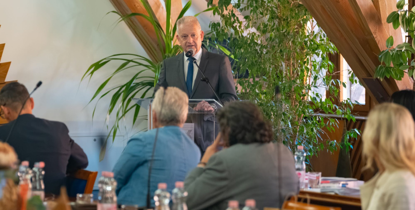 Hájos Zoltán polgármester beszámolója a kilencedik választási időszakról
