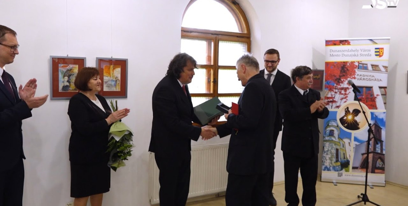 Embedded thumbnail for Szakál László János volt dunaszerdahelyi esperes kapta a Szent György-díjat