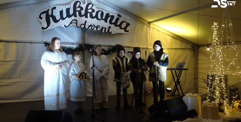 Embedded thumbnail for Az ünnepvárás hangulata hatja át a mindennapokat