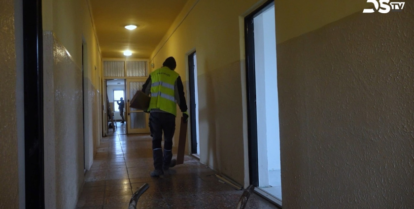 Embedded thumbnail for Krízisintervenciós létesítményt alakítanak ki a hajléktalanszálló épületében